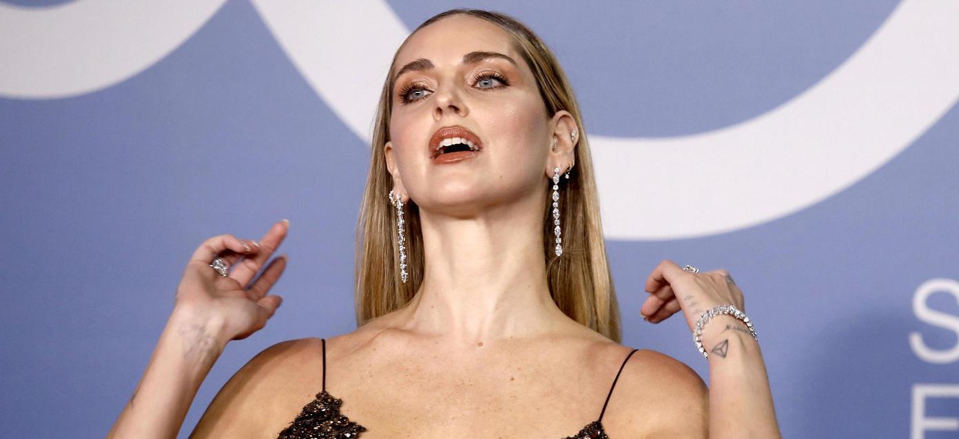 La parabola di Ferragni. Un rosso di 5,7 milioni: "Adesso sarò più Chiara" La parabola di Ferragni. Un rosso di 5,7 milioni: "Adesso sarò più Chiara"