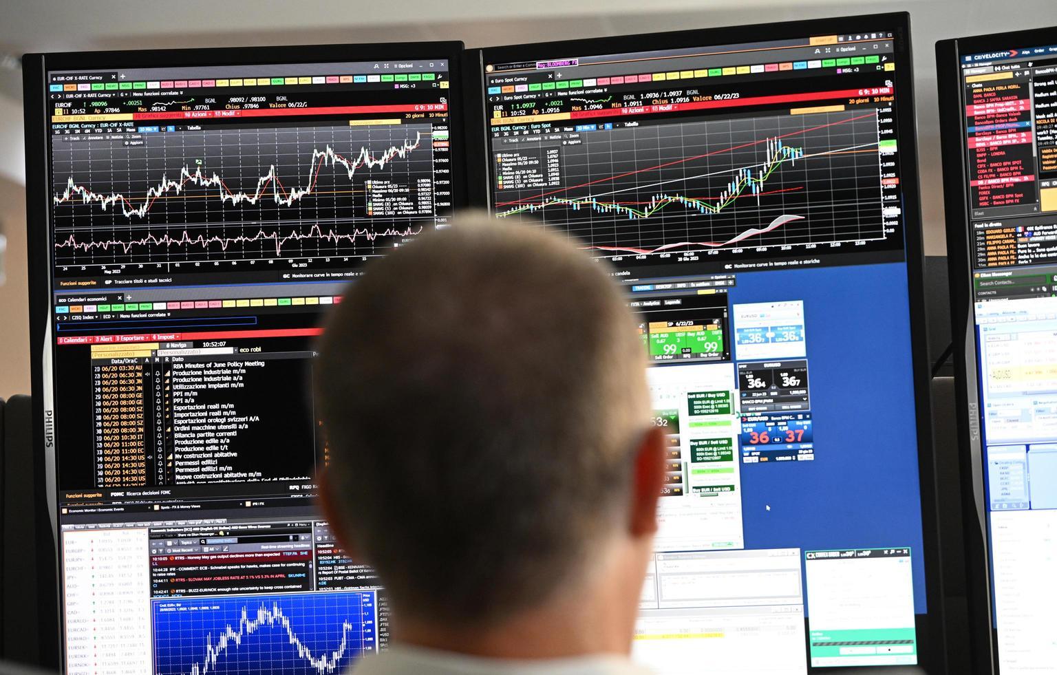 lo spread tra btp e bund apre in rialzo a 96 punti