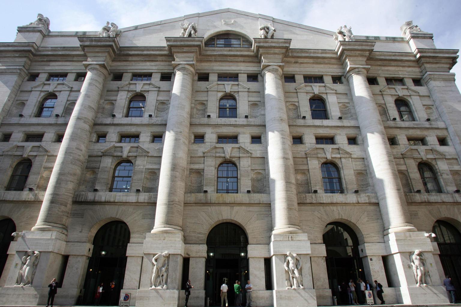 Borsa: Milano si conferma in rialzo (+1,4%), sprint di Buzzi Borsa: Milano si conferma in rialzo (+1,4%), sprint di Buzzi