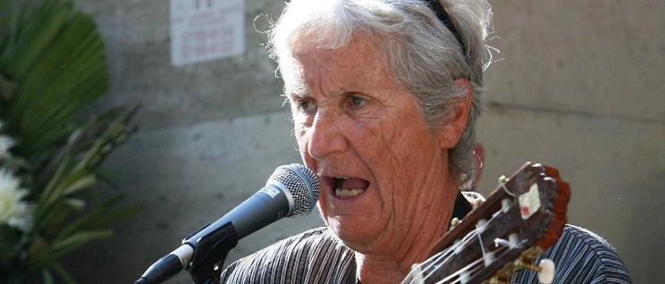 Cantante, compositrice, ricercatrice, è morta a 87 anni. Interprete di Storia, protesta e degli ultimi in musica.