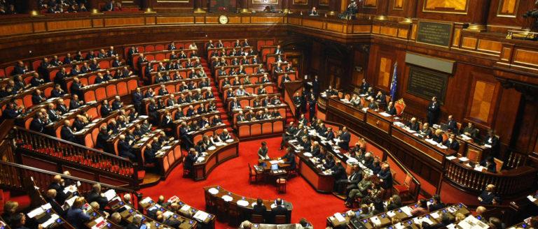 Cara politica, ma quanto ci costi? Cara politica, ma quanto ci costi?