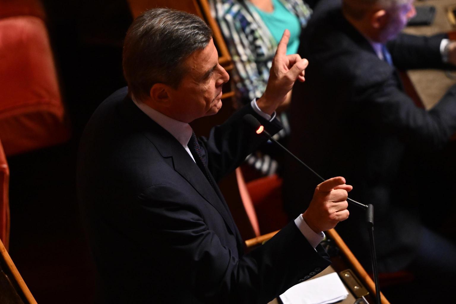 calenda patto per riscrivere seconda parte della costituzione