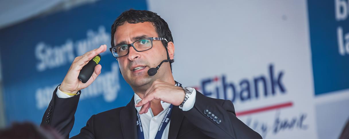 "Trasformazione digitale: servono strategie mirate" "Trasformazione digitale: servono strategie mirate"