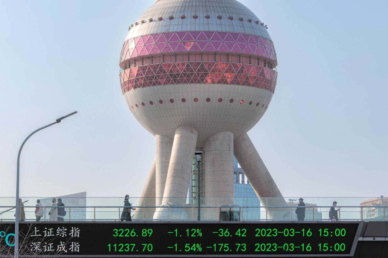 Borsa: Hong Kong negativa, apre a  1,33%
