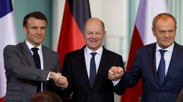 Ucraina, Macron insiste: “Forse serviranno operazioni sul terreno”. Tajani: “Nessun intervento dei soldati italiani”
