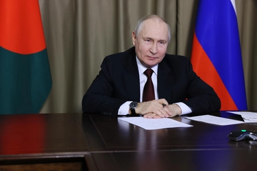 Attentato a Mosca, Putin: “Puniremo i mandanti dei terroristi del Crocus”