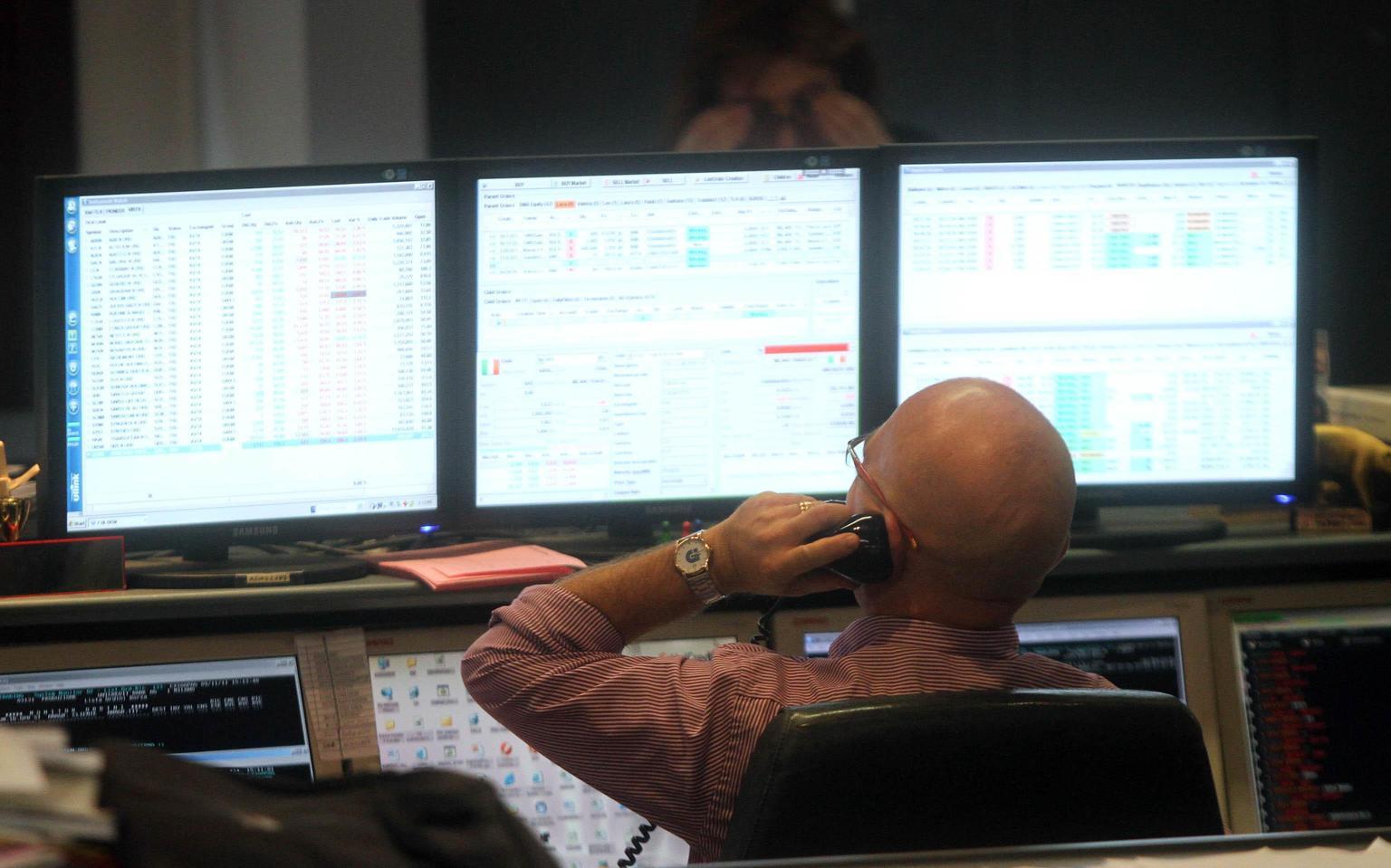 stabilità per lo spread btp bund a 98 punti rendimenti italiani in calo da Quotidiano.net stabilità per lo spread btp bund a 98 punti rendimenti italiani in calo