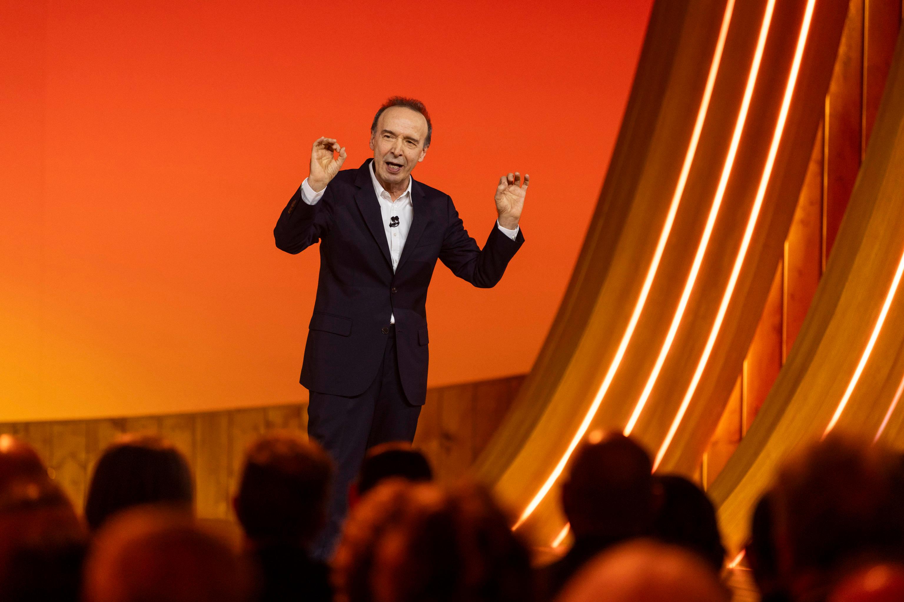 Benigni raffica da Quotidiano.net Benigni a raffica su Ventotene e il sogno dell’Europa | Attenti al nazionalismo la pace è in pericolo