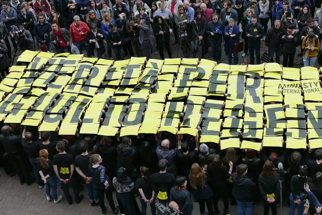La scomoda lotta per i diritti umani, l’Italia di Amnesty International