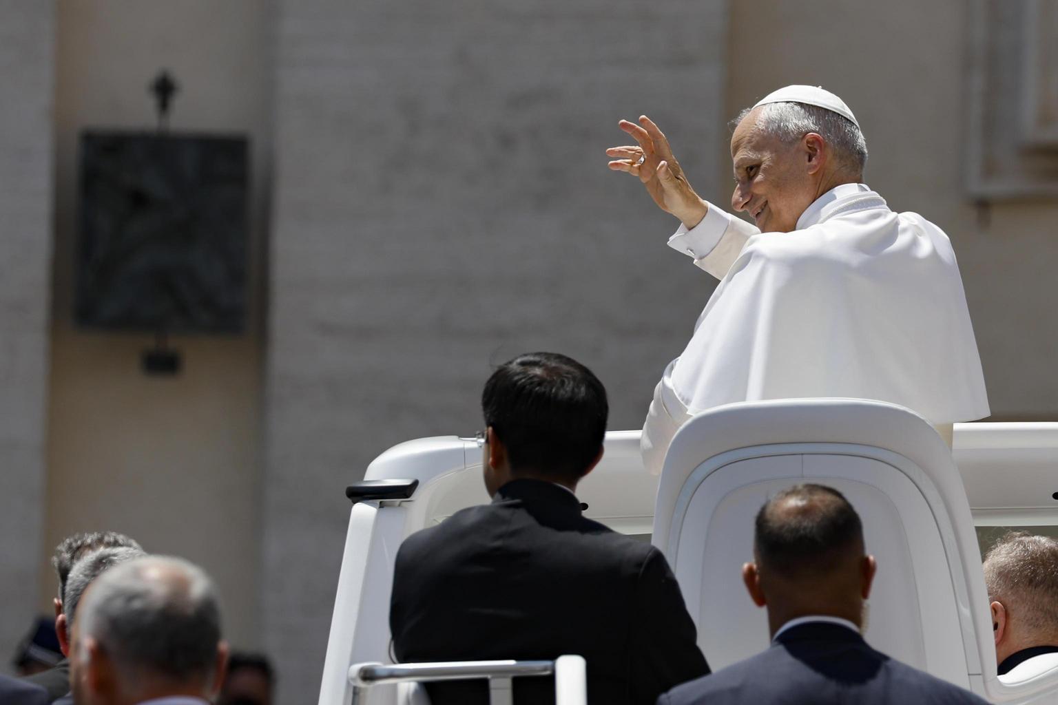 Papa Leone XIV alla Veglia di Pentecoste: "Camminiamo insieme per la giustizia e la pace" Papa Leone XIV alla Veglia di Pentecoste: "Camminiamo insieme per la giustizia e la pace"