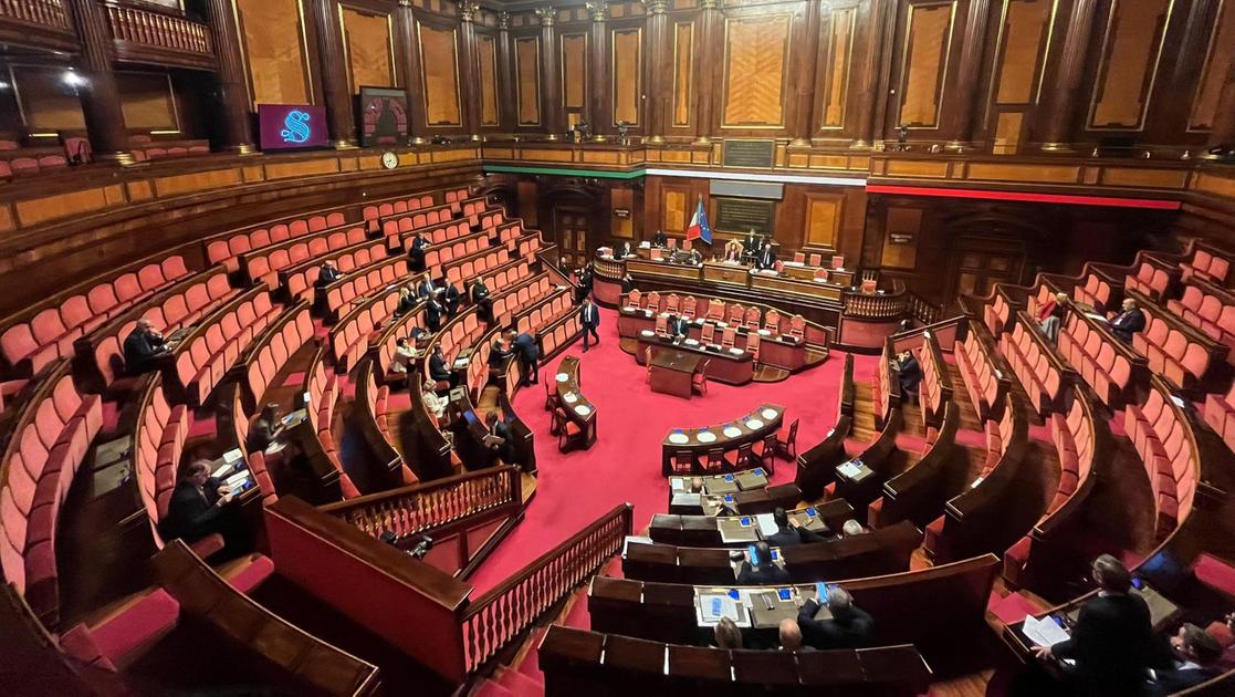 Superbonus, il Senato vota sì. Il decreto passa alla Camera. Cosa succede ora. Tajani: “Perplessi ma non viene meno la fiducia al governo”