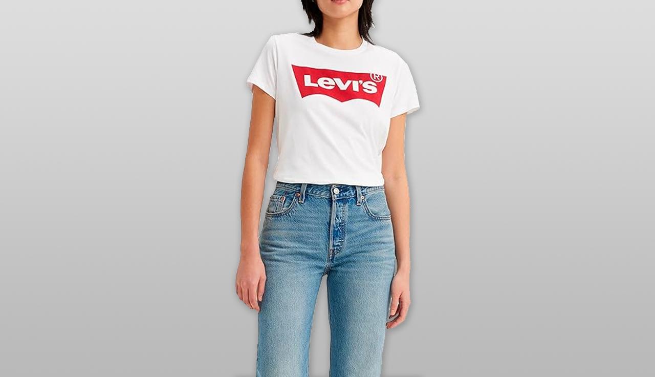 levi s non delude la maglietta da donna del momento ora costa meno ma solo per poco