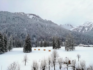 Maltempo in Veneto, torna la neve fresca sulle Dolomiti e le Prealpi: dove è caduta e quanta