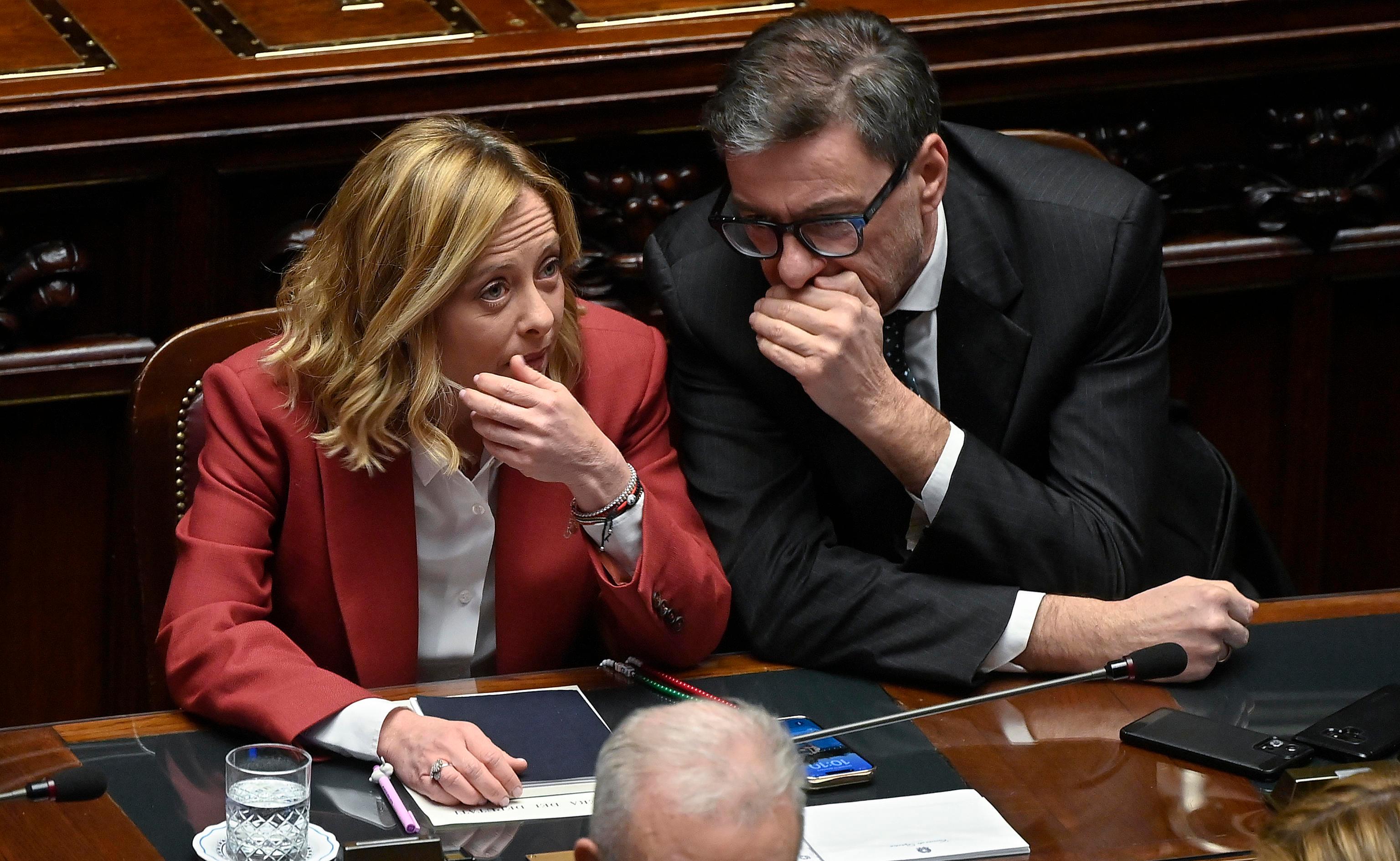 Mps vuole da Quotidiano.net Mps vuole Mediobanca il governo benedice l’operazione Giorgetti È nell’interesse dell’Italia