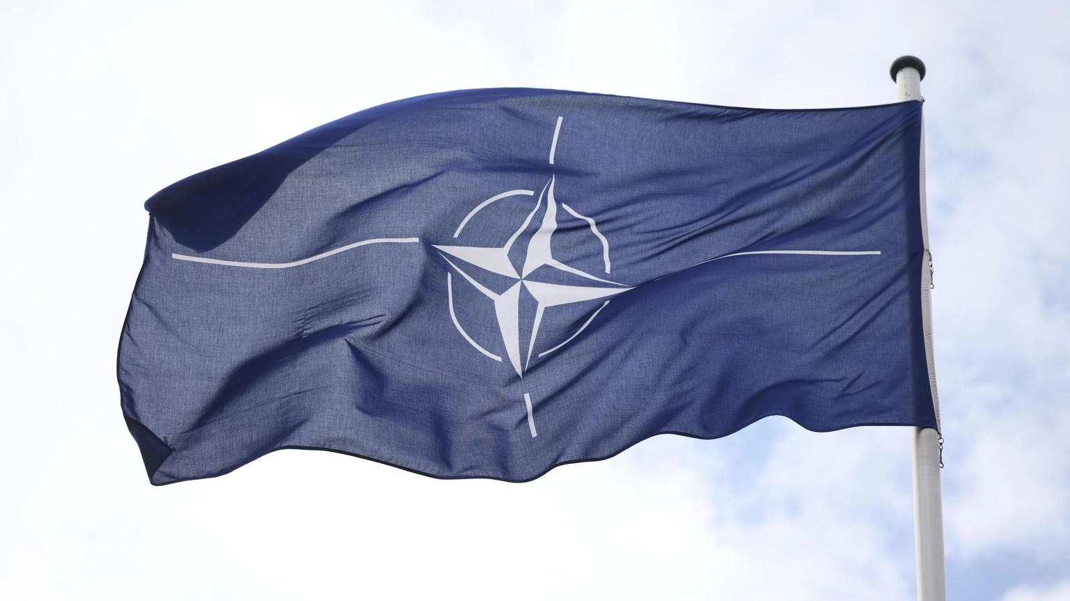 Nato, 'Mosca irresponsabile sul nucleare, siamo vigili'