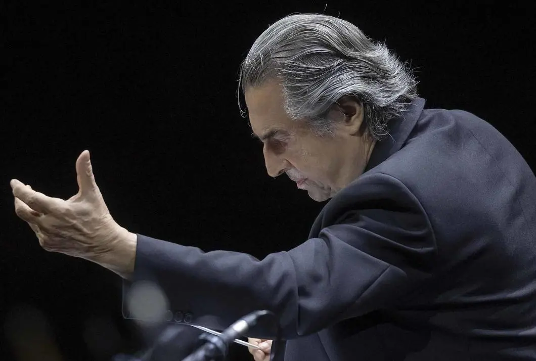 "Cantare in coro è un atto politico", l’arte di Muti per il Bene comune
