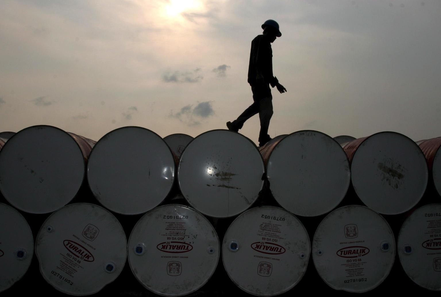 Il petrolio recupera in avvio, wti +0,69% Il petrolio recupera in avvio, wti +0,69%