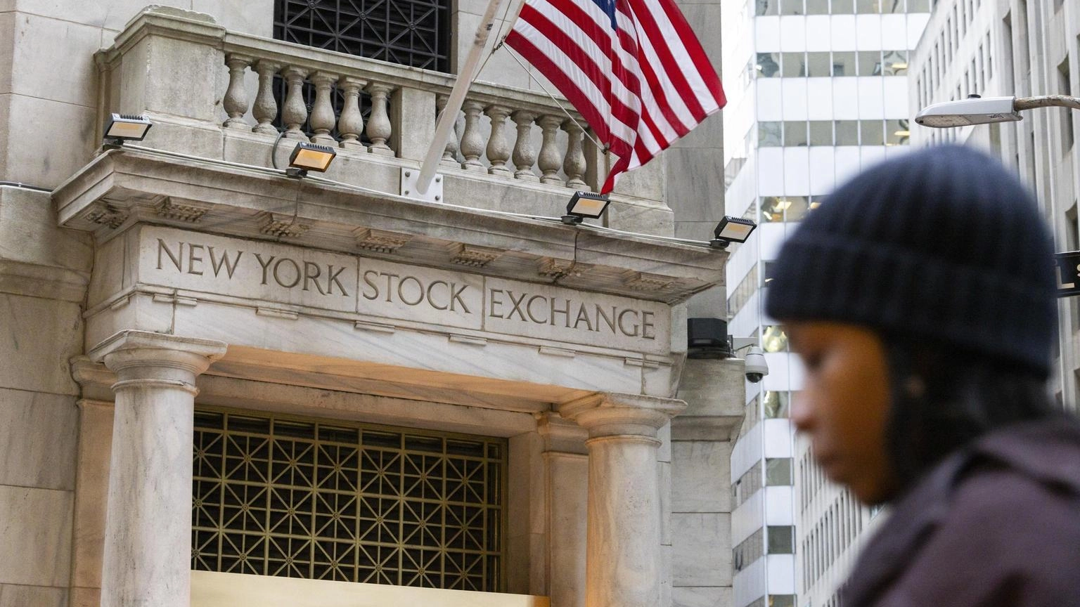Wall Street cala in attesa inflazione, Dj -0,79%, Nasdaq -0,68%