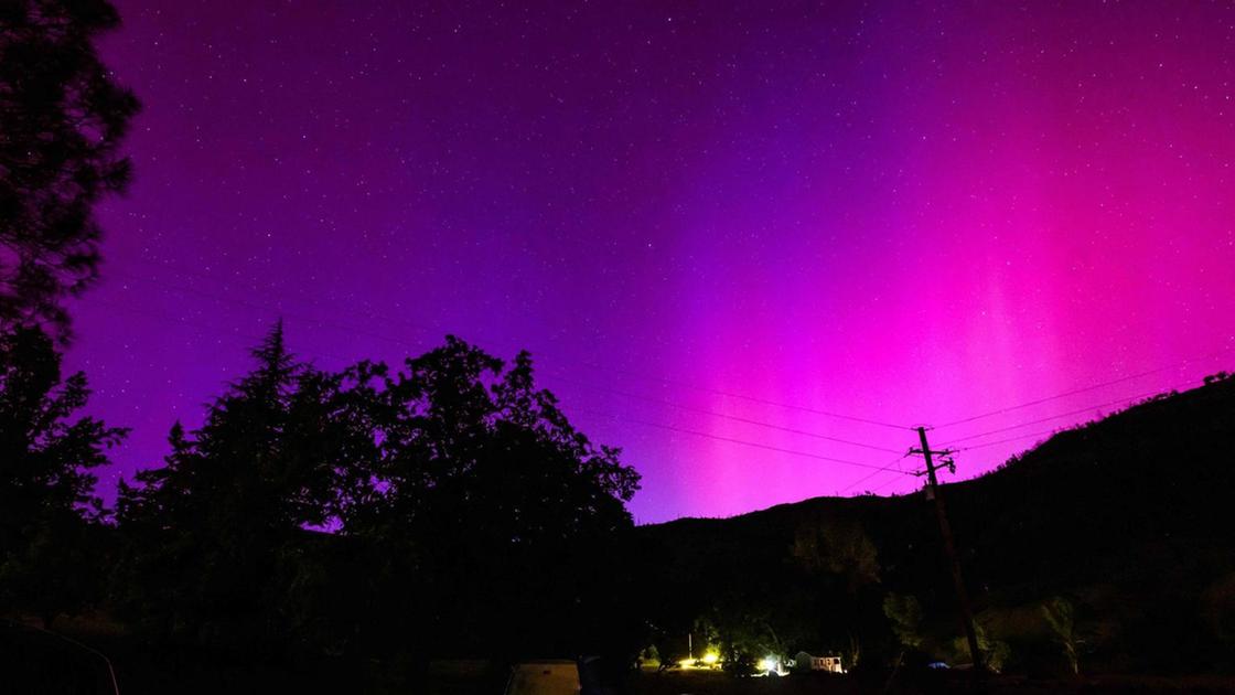 Aurora boreale diffusa, anche in Italia cieli viola. Ma reti elettriche in tilt