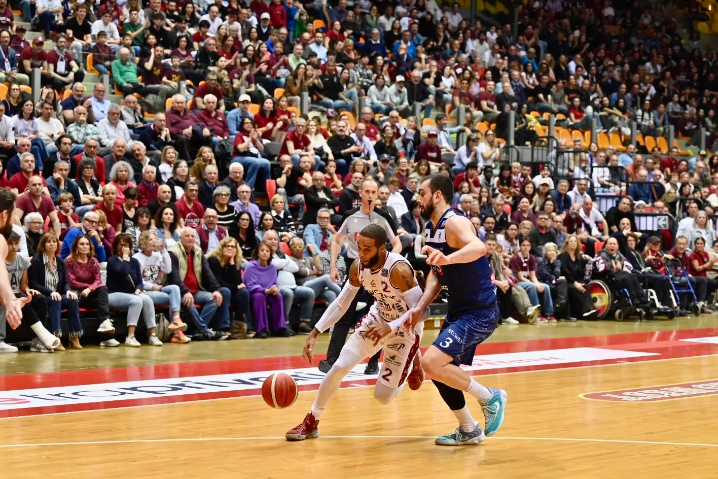 Fortitudo: a Livorno il successo che vale l'ottavo posto. Ora i play-in