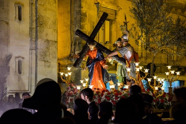 Pasqua e Via Crucis, le rievocazioni storiche più suggestive: dove e quali sono