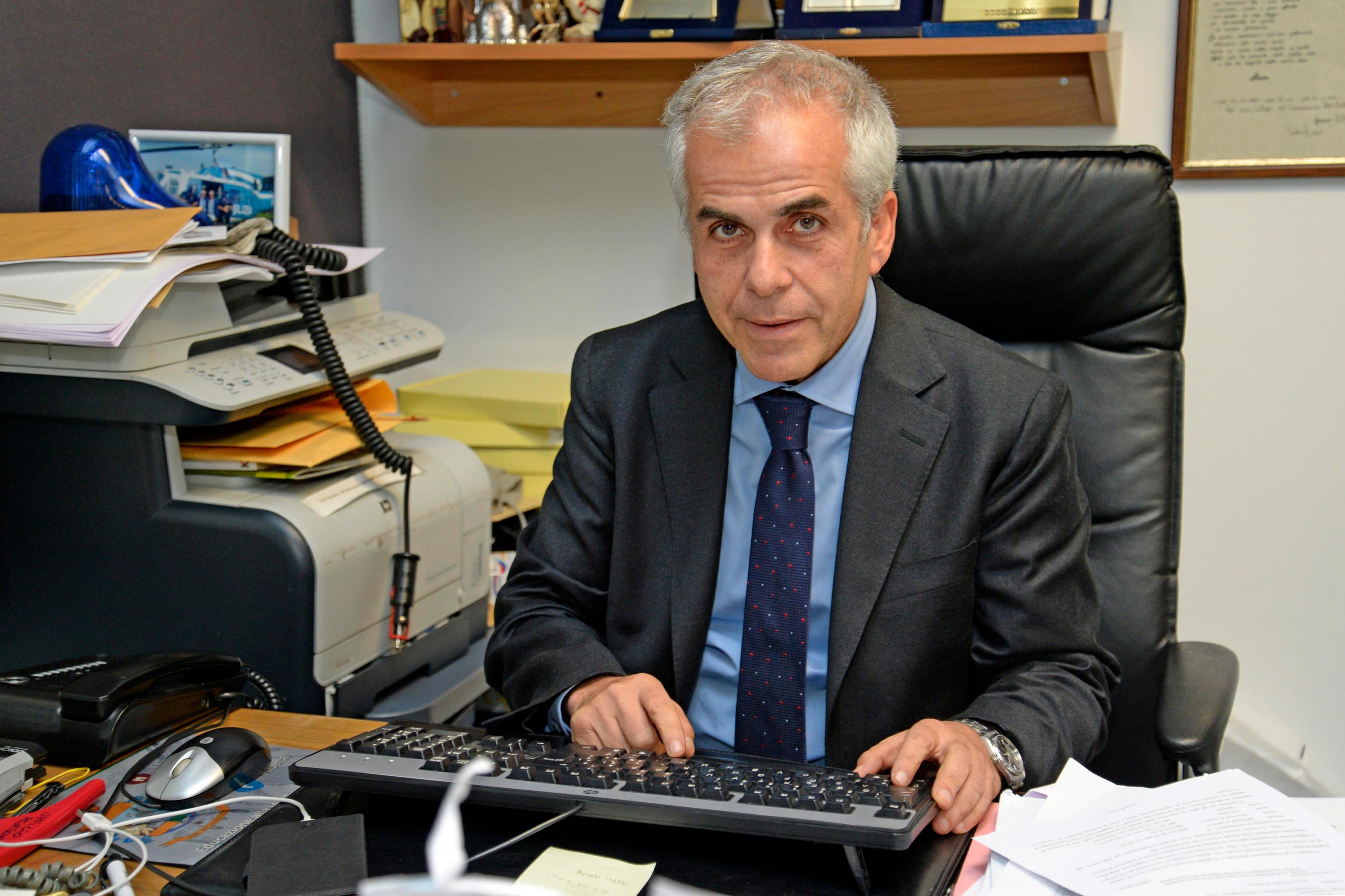 Il maxi archivio delle spie, Carmine Gallo e gli 800mila dati: “Ho materiale sui boss” Il maxi archivio delle spie, Carmine Gallo e gli 800mila dati: “Ho materiale sui boss”