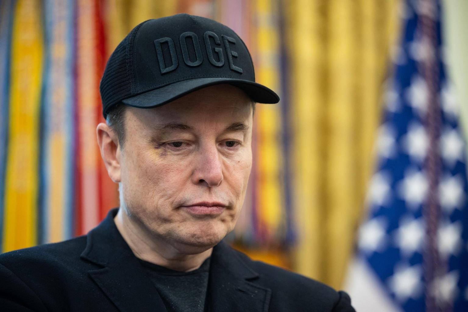 Musk e Bessent fanno a cazzotti. Come in ’Rocky’ Musk e Bessent fanno a cazzotti. Come in ’Rocky’