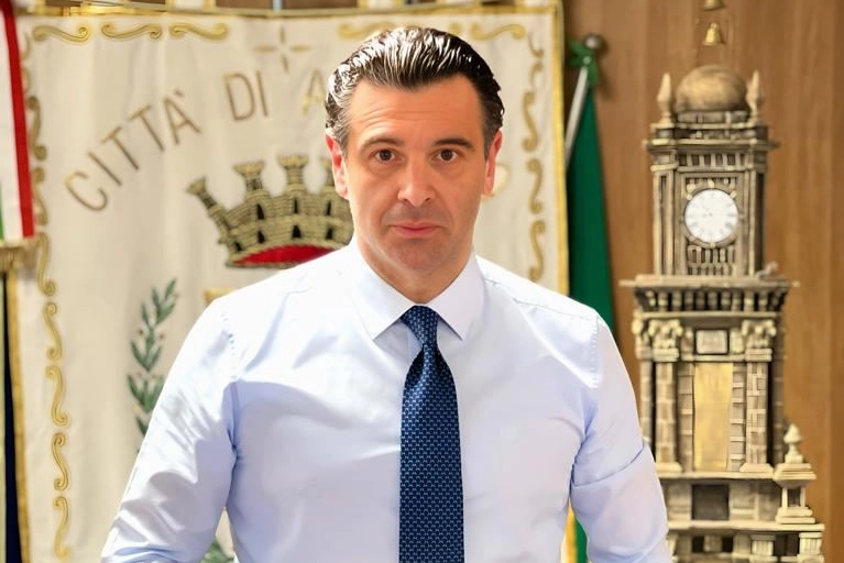Gianluca Festa, sindaco dimissionario di Avellino (foto Facebook)
