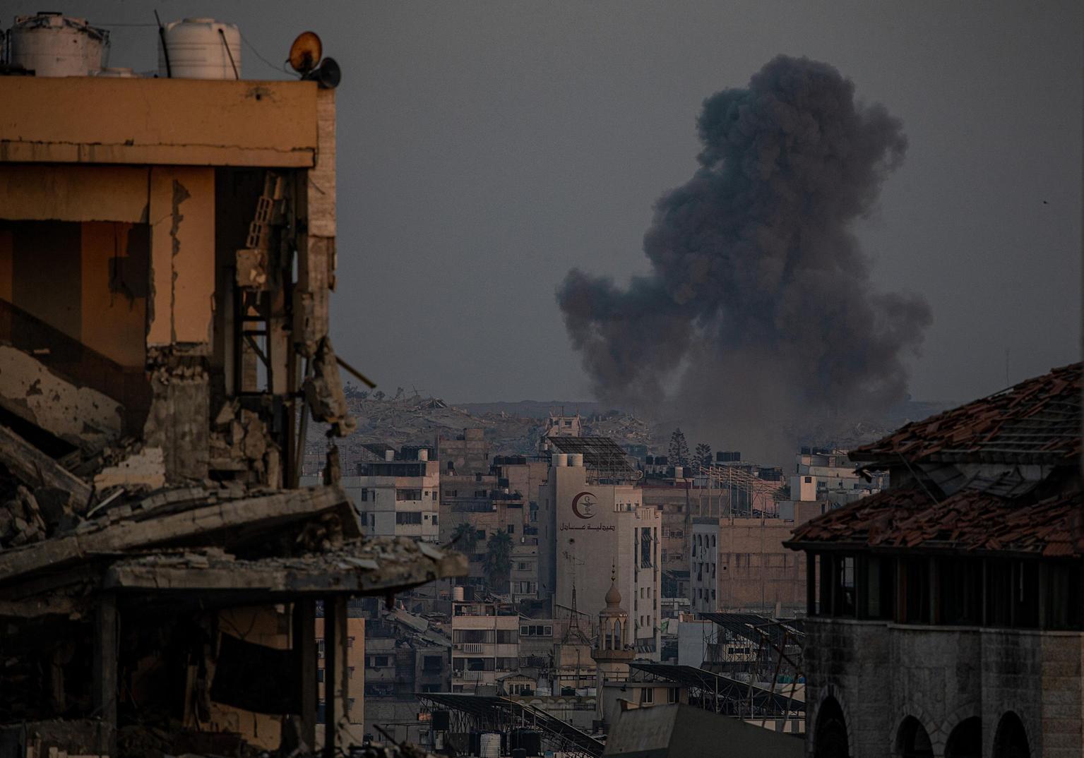 Al Jazeera, 73 uccisi in attacchi Israele a Gaza dall