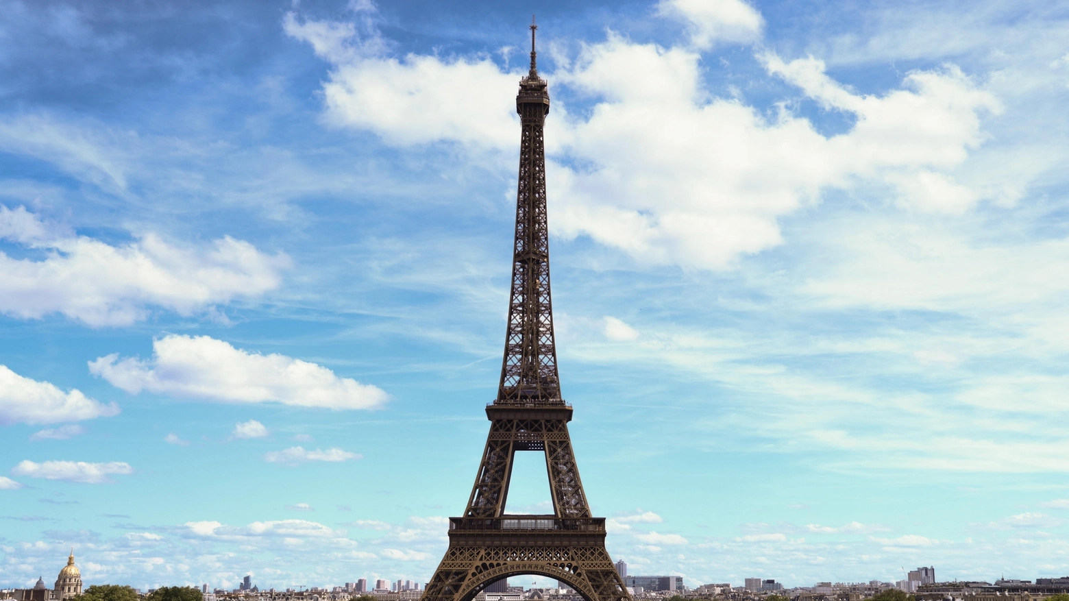 Il completamento della Torre Eiffel 135 anni fa - Crediti: Ansa Foto
