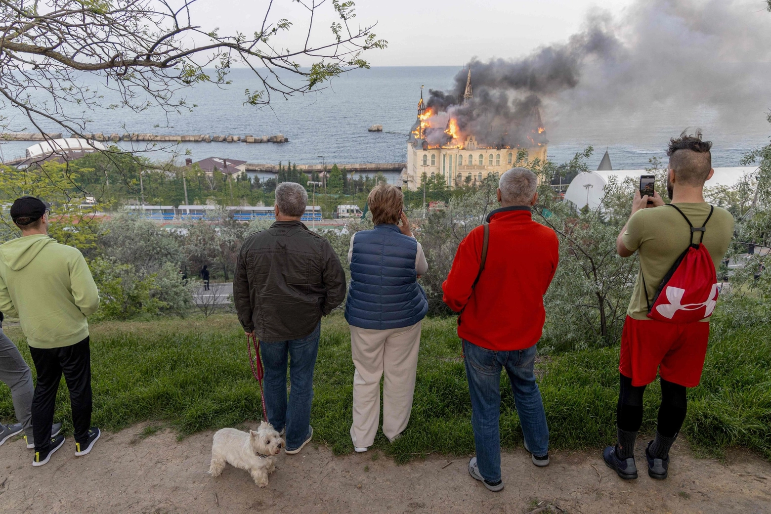 Il castello di Kivalov, conosciuto come castello di Harry Potter, in fiamme a Odessa