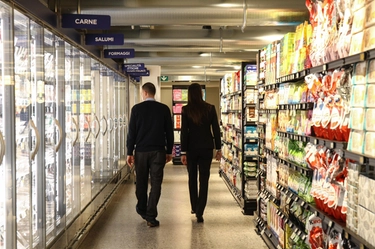 Supermercati aperti il 25 aprile 2024, marchi e orari. Dove fare la spesa per la festa della Liberazione