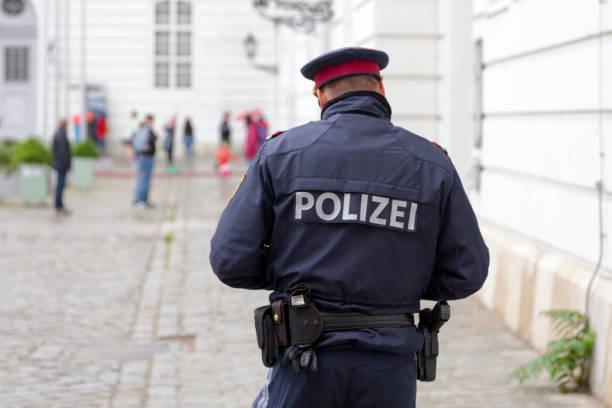 Morta Aurora Maniscalco, l’hostess palermitana precipitata da un palazzo a Vienna. Sentito il fidanzato Morta Aurora Maniscalco, l’hostess palermitana precipitata da un palazzo a Vienna. Sentito il fidanzato