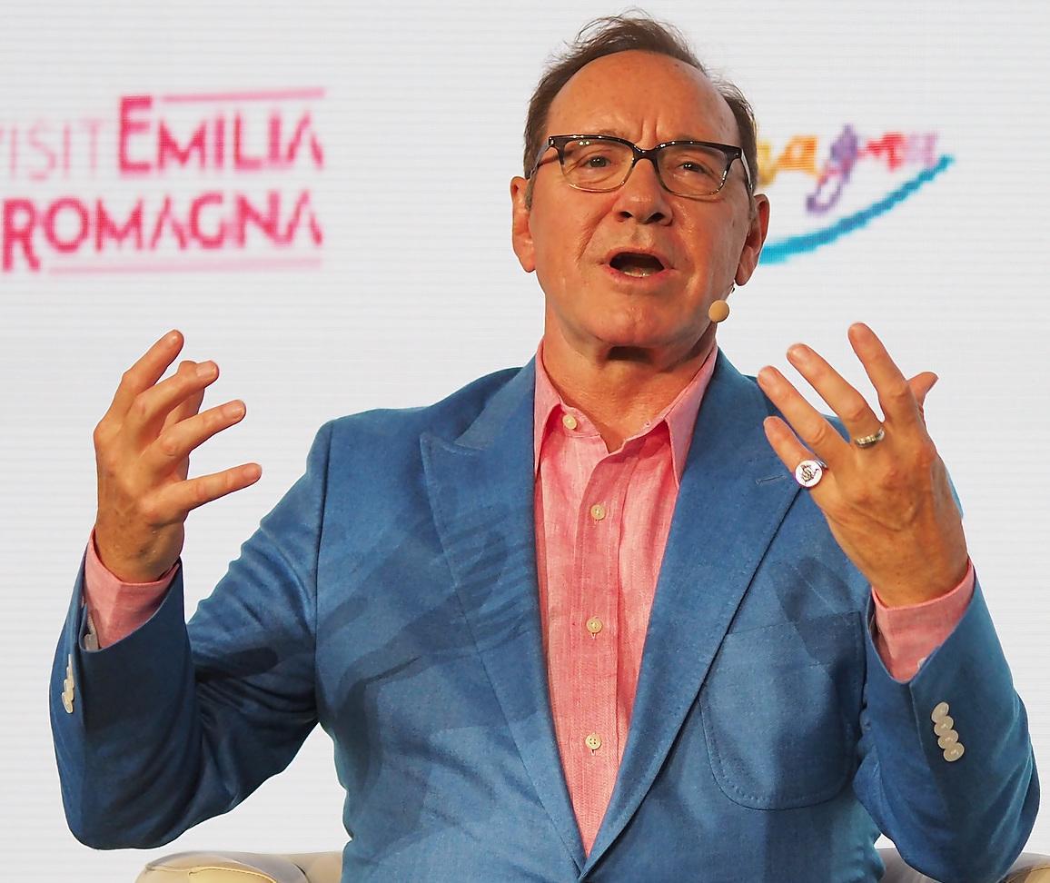 Kevin Spacey: "Mi giudicate?. Io perdono tutti" Kevin Spacey: "Mi giudicate?. Io perdono tutti"
