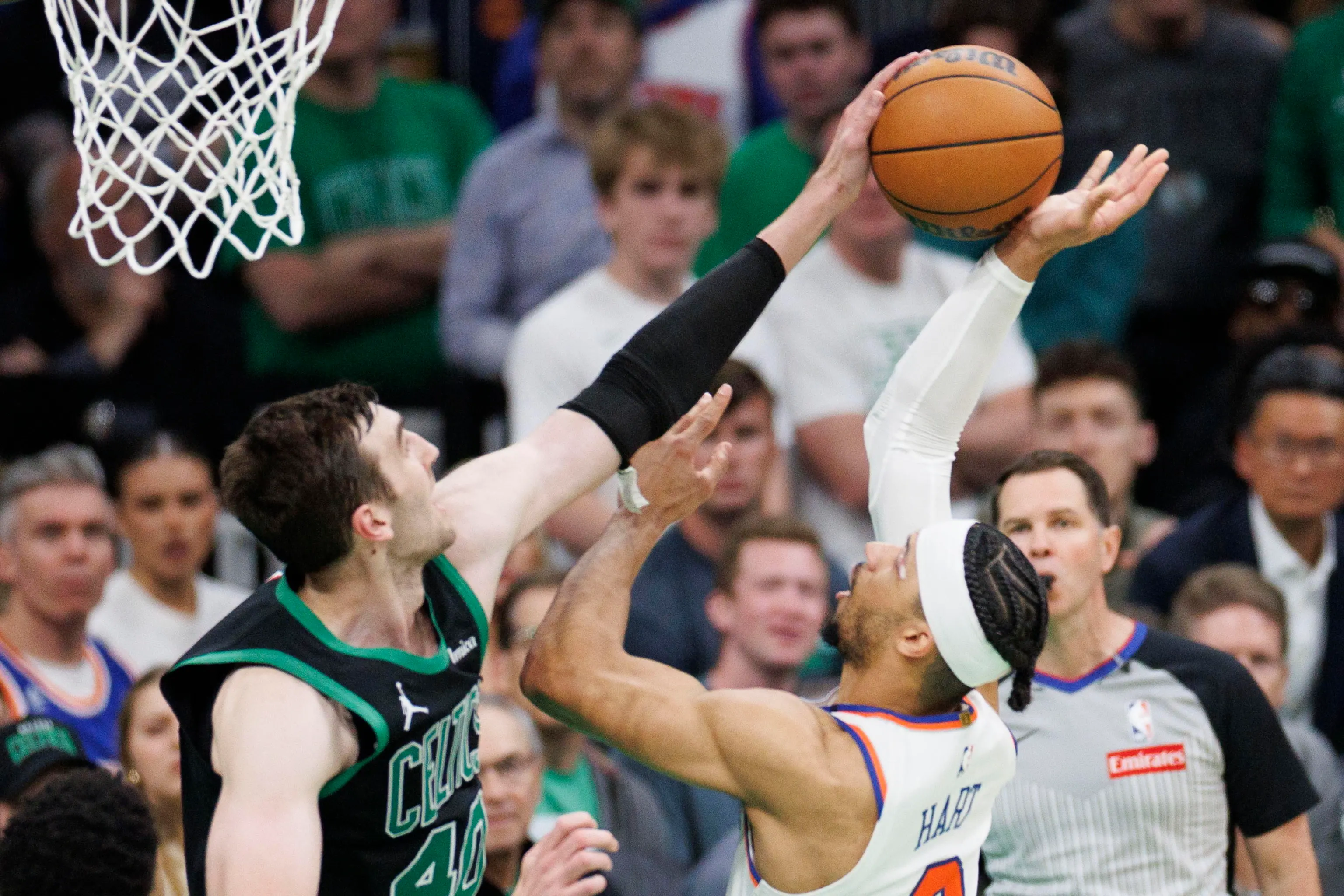 NBA, playoff: i Knicks travolgono Boston 119-81 e volano in finale ad Est