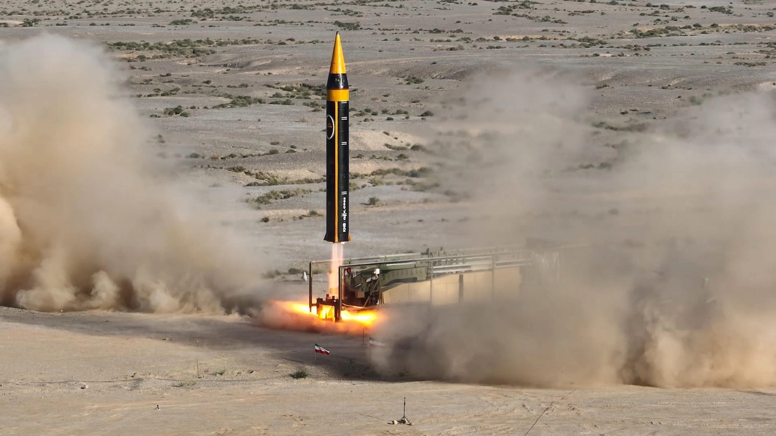 Un missile iraniano Khaibar (Ansa)
