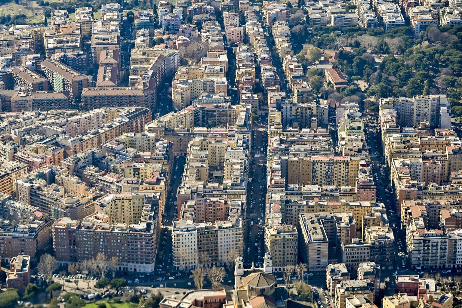 mercato immobiliare 2025 scambi residenziali in crescita dell 11 nel primo trimestre