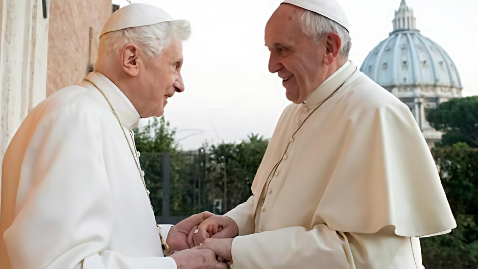 Joseph Ratzinger, morto nel 2022, insieme al successore papa Francesco