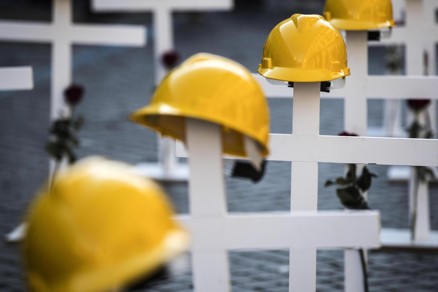 Aumentano le morti sul lavoro nel 2024: +29,5% per infortuni in itinere Aumentano le morti sul lavoro nel 2024: +29,5% per infortuni in itinere
