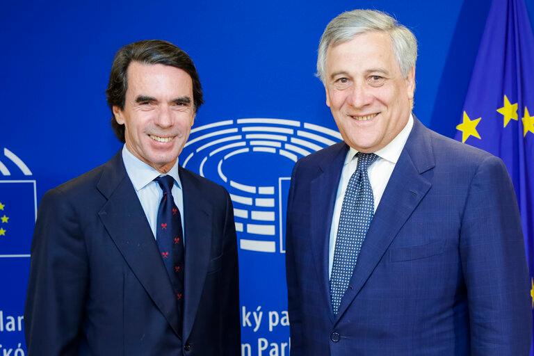 Ppe videomessaggio da Quotidiano.net Ppe in un videomessaggio l’endorsement di Aznar a Tajani