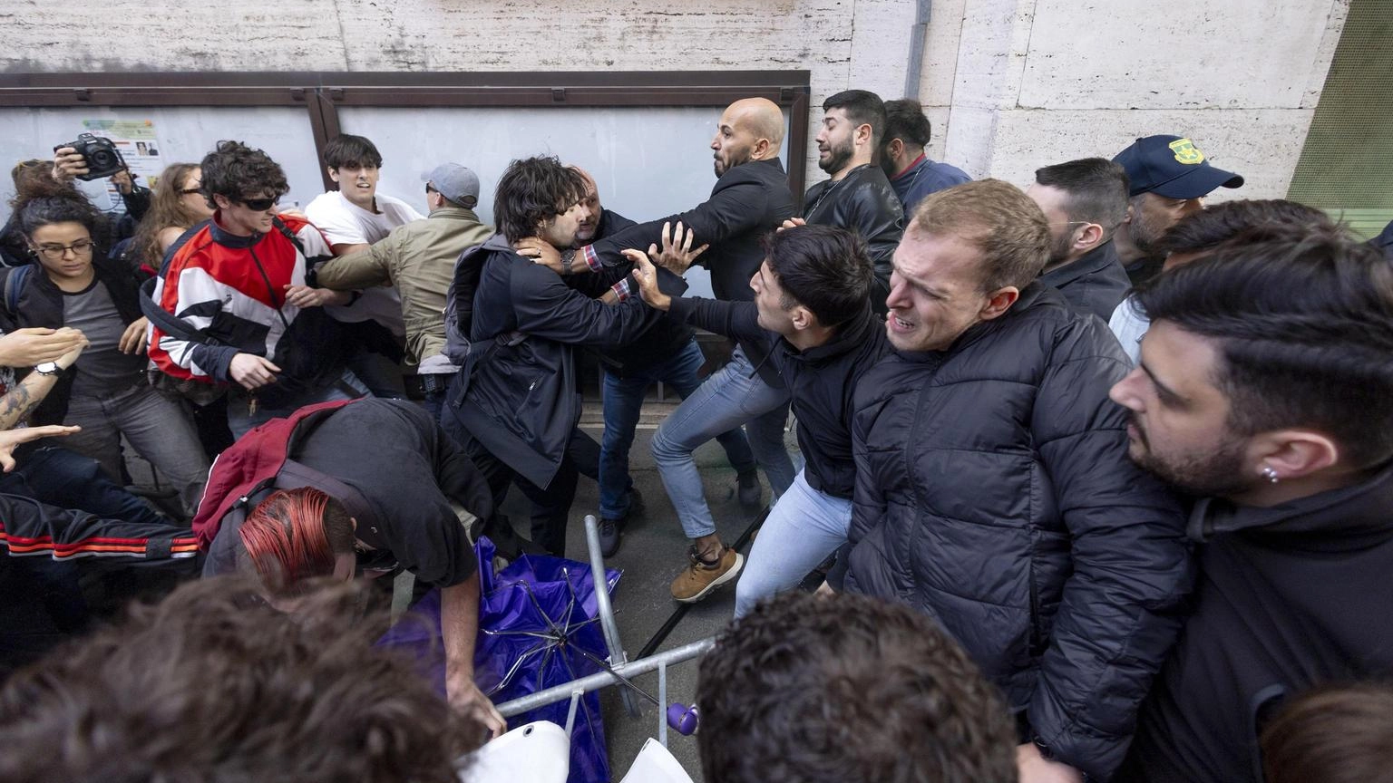 Bernini, 'vergognosa violenza a Sapienza, solidale con rettrice'
