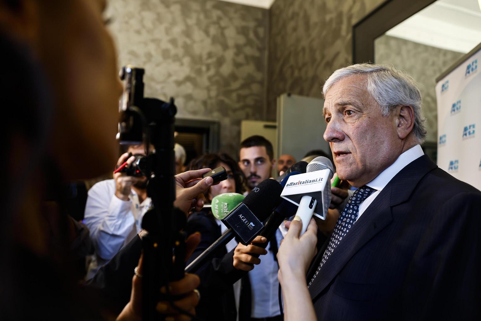Tajani, in Libia incomprensione tra diplomatici Ue Tajani, in Libia incomprensione tra diplomatici Ue
