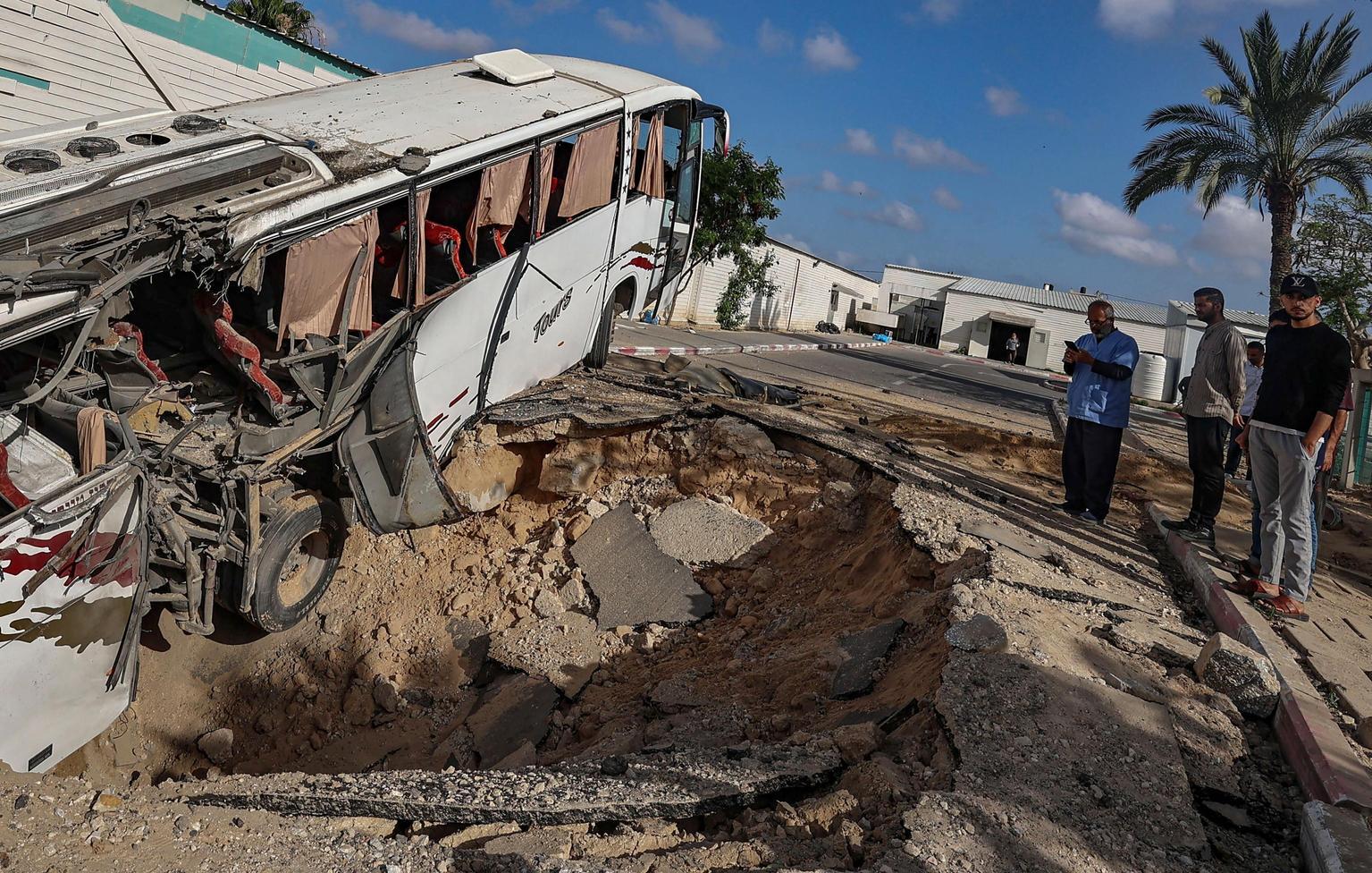 Bombardamenti nella Striscia di Gaza: 22 vittime e decine di feriti Bombardamenti nella Striscia di Gaza: 22 vittime e decine di feriti