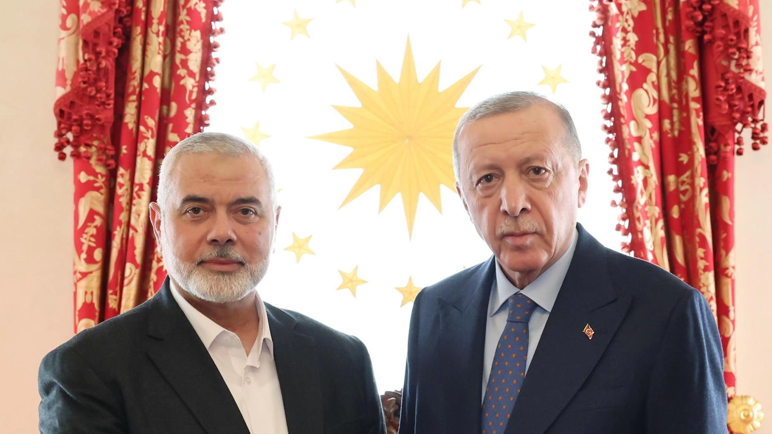 Negoziati, la mossa della Turchia. Erdogan riceve il leader di Hamas: "Noi pronti a difendere i palestinesi"