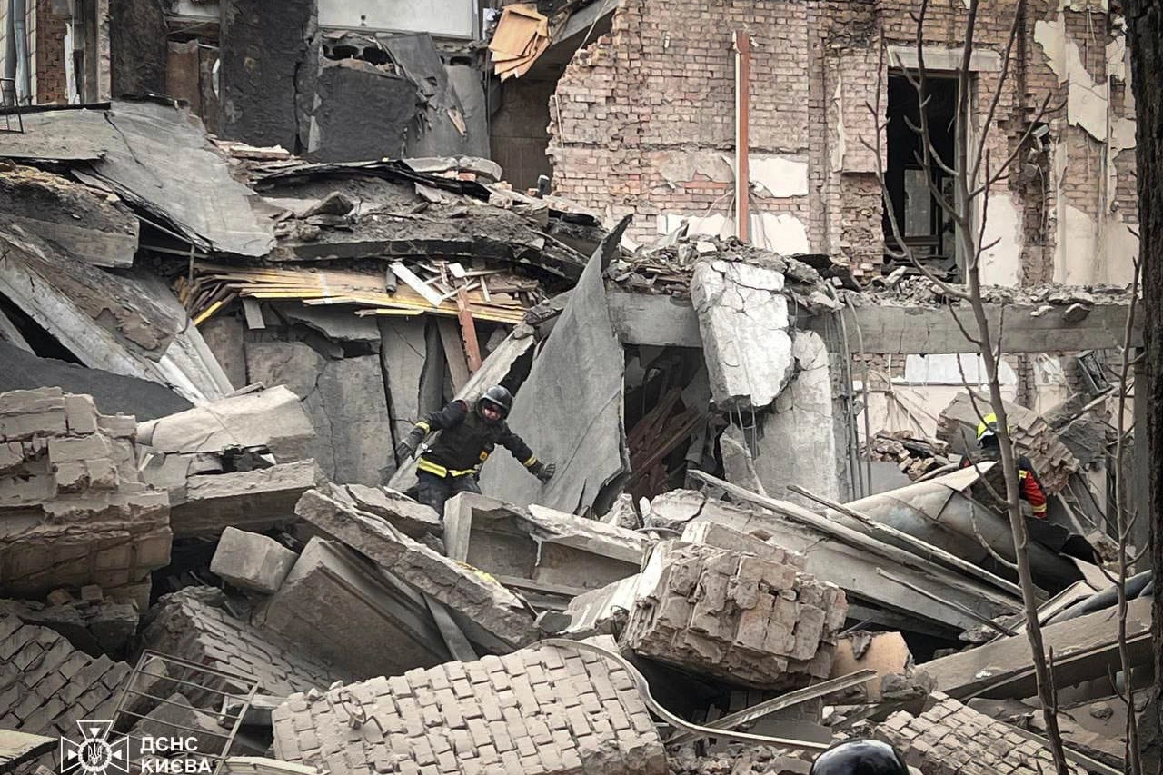 Potenti esplosioni a Kiev (Foto da Telegram)