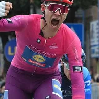 Il nuovo leader del Giglio d’Oro è Jonathan Milan: le vittoria al Giro e la scalata alla vetta