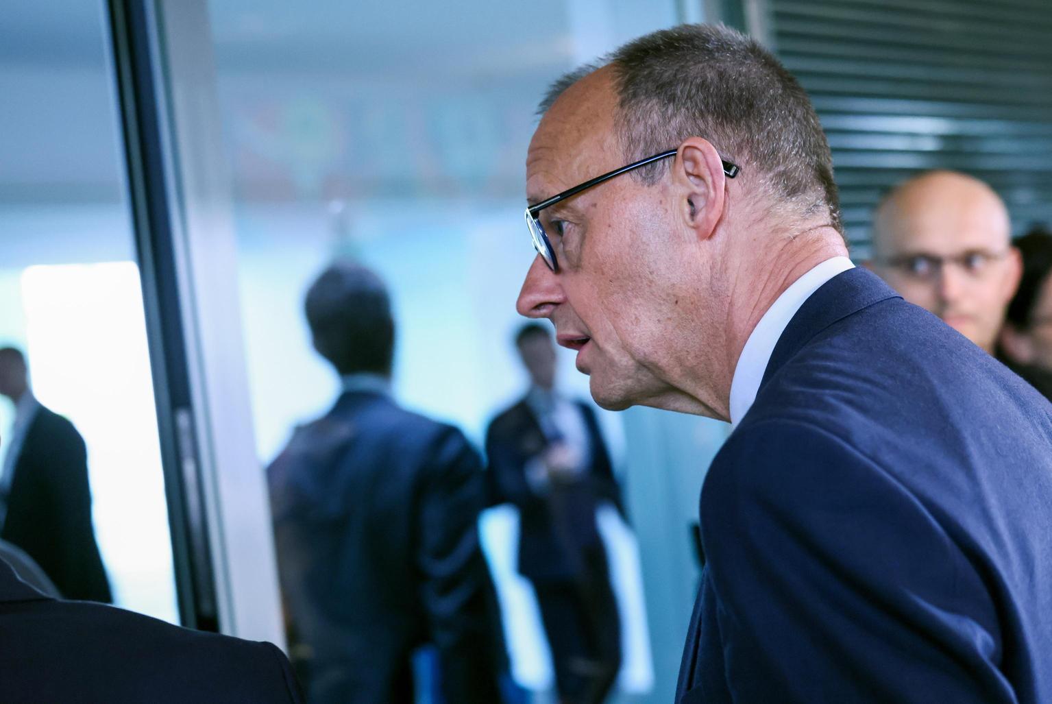 merz non c 232 ragione di criticare gli attacchi usa all iran
