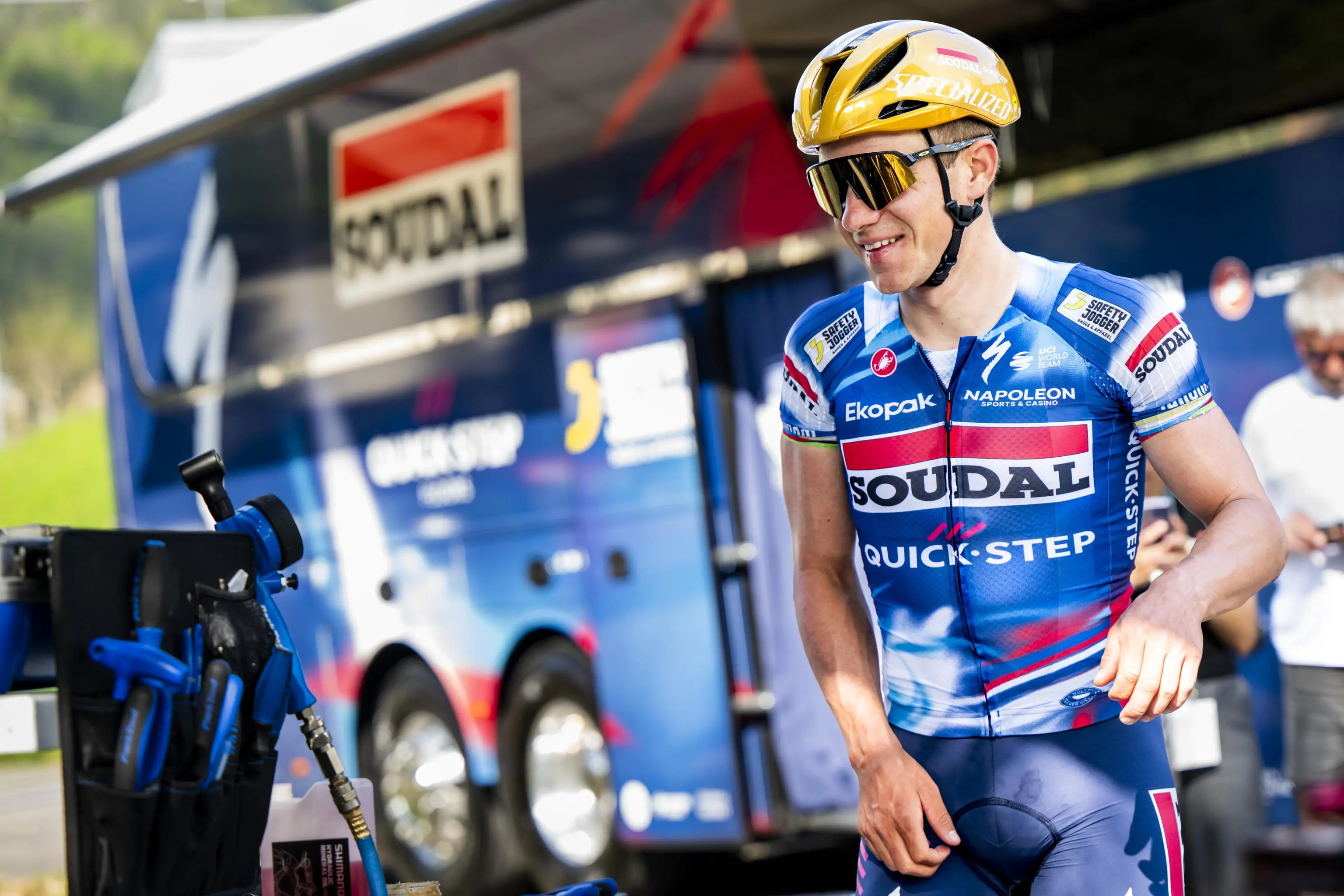 Ciclismo, la Soudal Quick-Step resiste su Evenepoel: "I contratti hanno un valore"