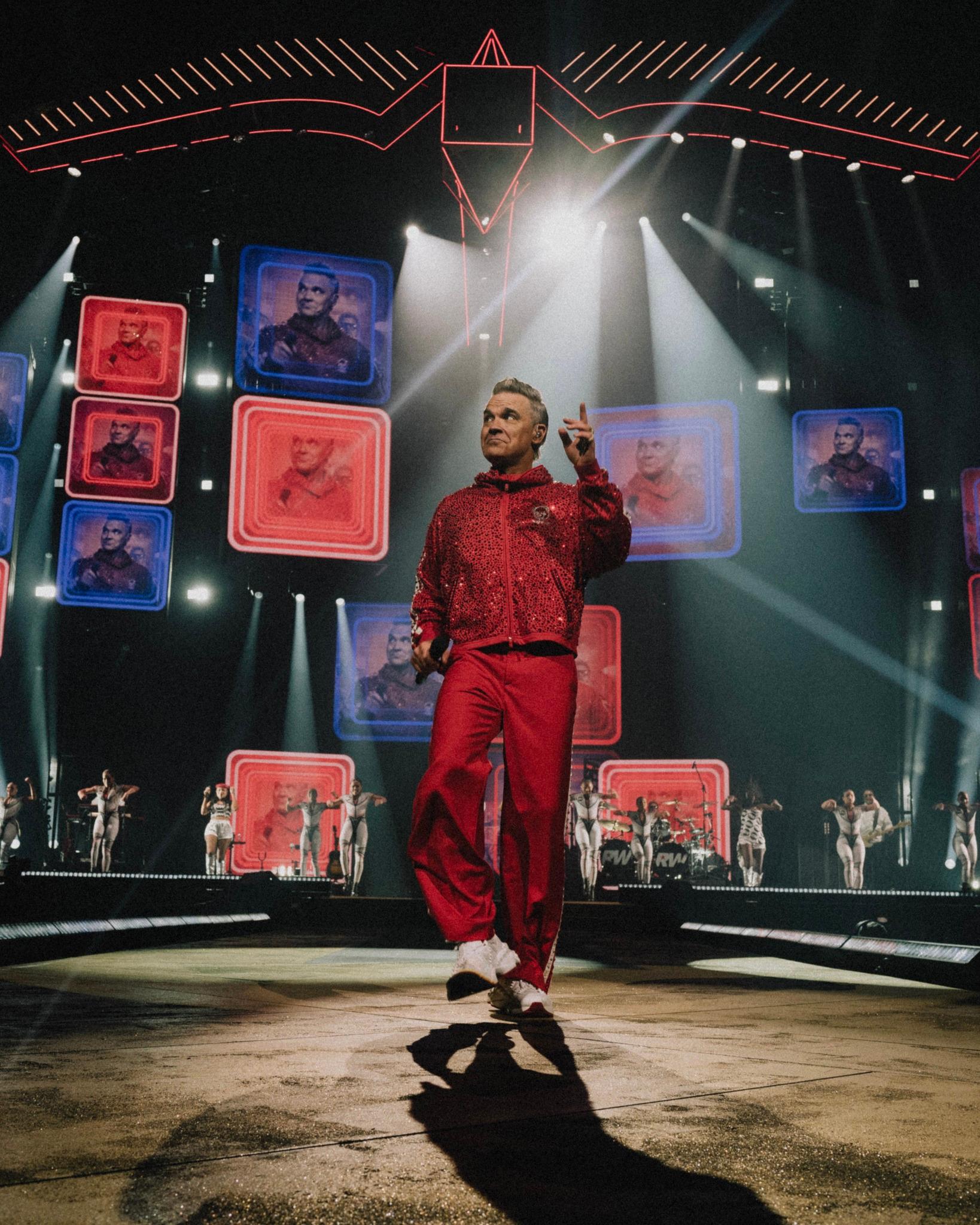Robbie Williams presto potrebbe diventare Sir. Cosa sappiamo Robbie Williams presto potrebbe diventare Sir. Cosa sappiamo