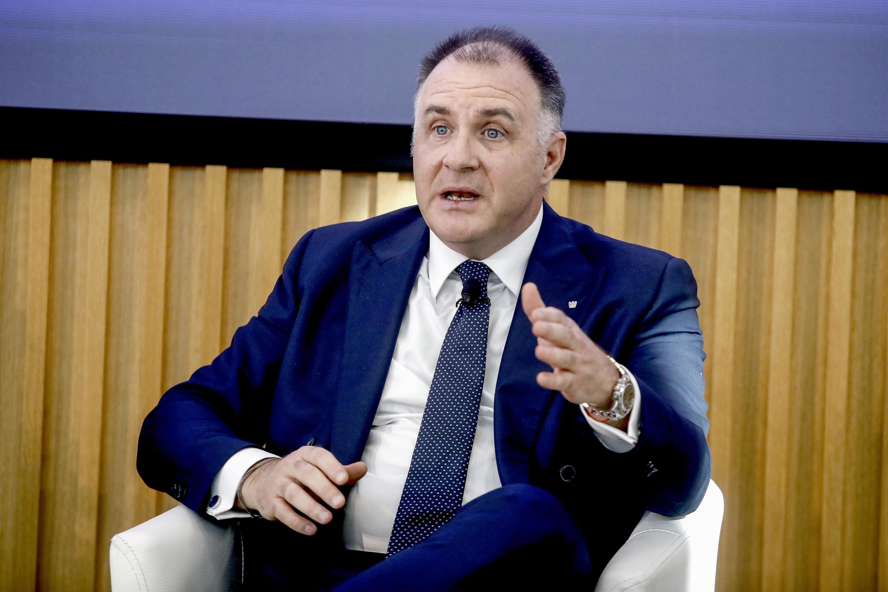 Orsini ministro da Quotidiano.net Orsini al ministro Pichetto | Ci candidiamo a mettere mini centrali nucleari nelle aziende se avete problemi con i sindaci